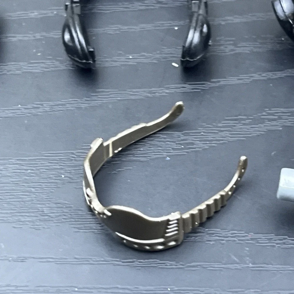 The Unbranded Brand lot accessories